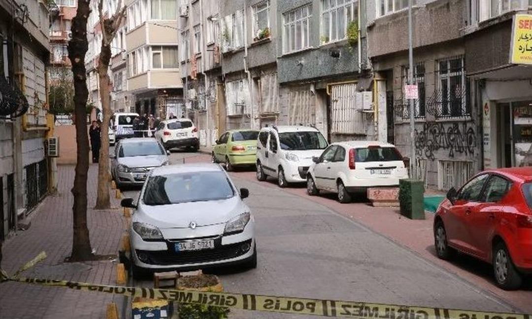 Ş&uuml;pheli Aracın Kapıları F&uuml;nyeyle Patlatıldı