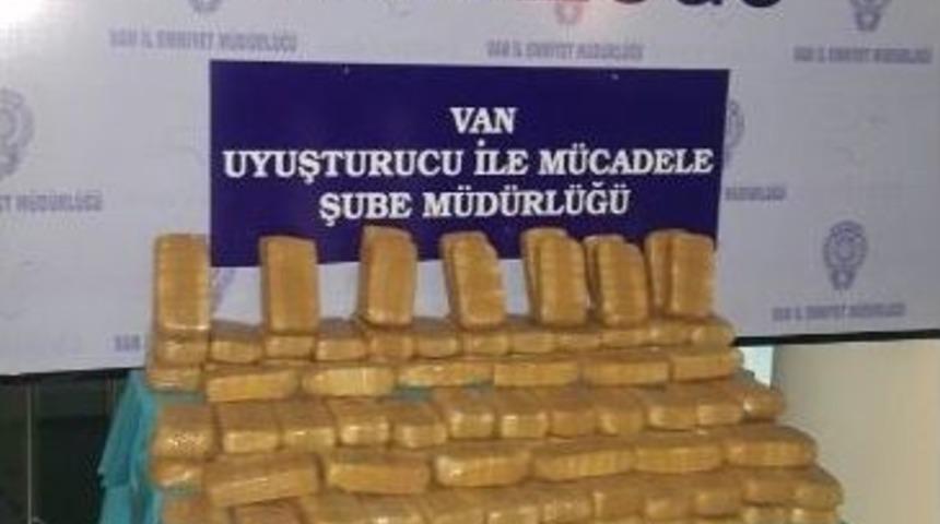 Van&rsquo;da 51 Kilo Eroin Ele Ge&ccedil;irildi