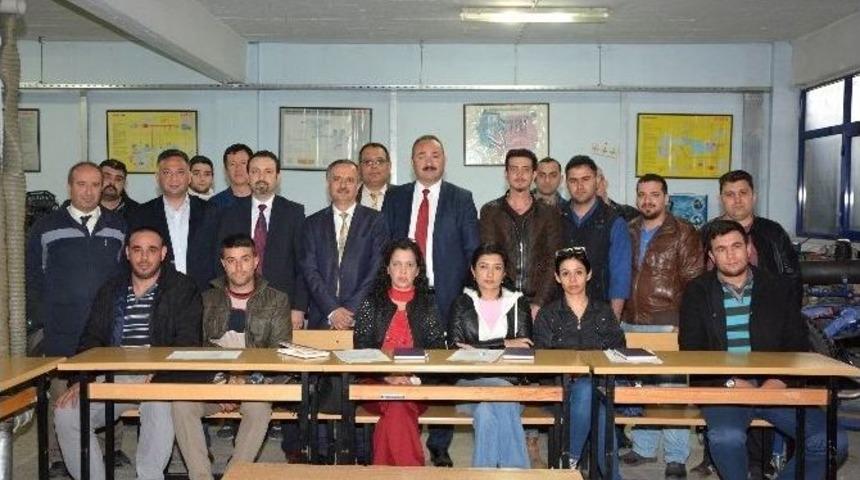 Manisa&rsquo;ya Şof&ouml;r Okulu