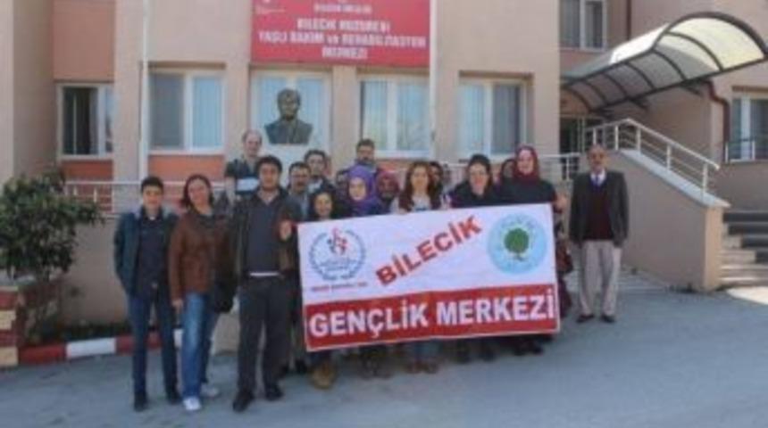 Bilecik Gen&ccedil;lik Merkezi&rsquo;nden Huzur Evi Ziyareti