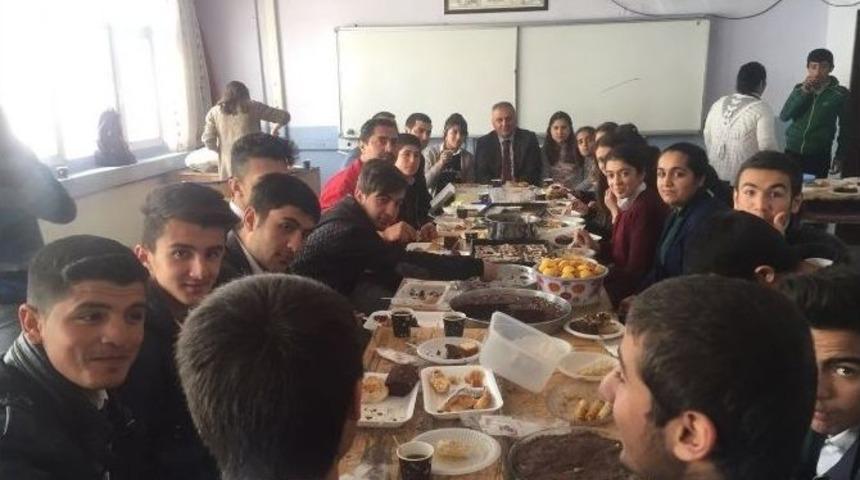 Y&uuml;ksekovalı &Ouml;ğrencilere Kahvaltı