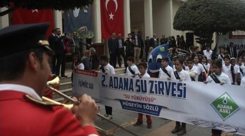 Miniklerden "su" Y&uuml;r&uuml;y&uuml;ş&uuml;