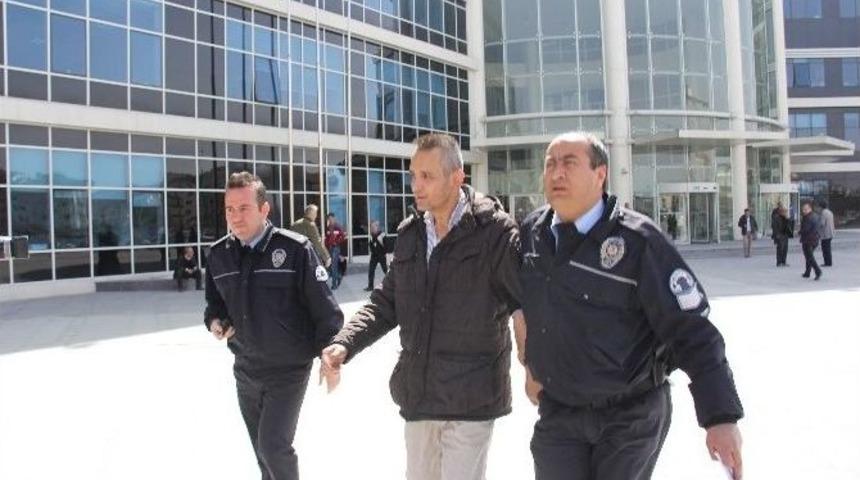 Kendisini 20 Yıldır D&ouml;ven Oğlunu &Ouml;perek Cezaevine G&ouml;nderdi