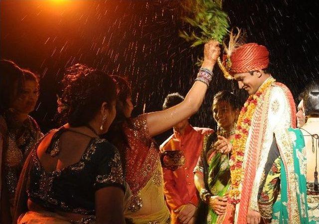 Antalya G&ouml;z&uuml;n&uuml; 40 Milyar Dolarlık Hint D&uuml;ğ&uuml;n&uuml; Pazarına Dikti 1