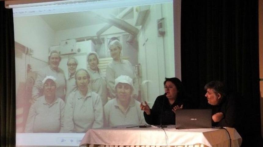 Girişimciler &Ouml;ğrencilere Tecr&uuml;belerini Paylaştı