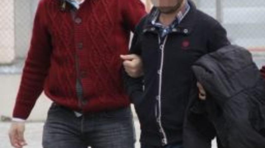 Uyuşturucu Satarken Yakalandı