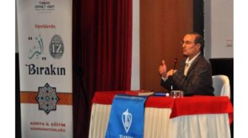 Ne&uuml;&rsquo;de Prof. Dr. Orhan &Ccedil;eker Helal Gıda Konferansı Verdi