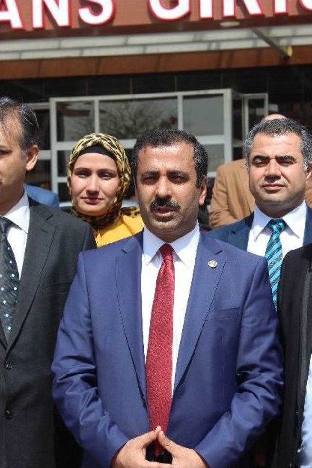 Sağlık Sen Genel Başkanı Memiş, Roketli Saldırıya Uğrayan Kilis’teki Sağlık Kurumlarını Ziyaret Etti