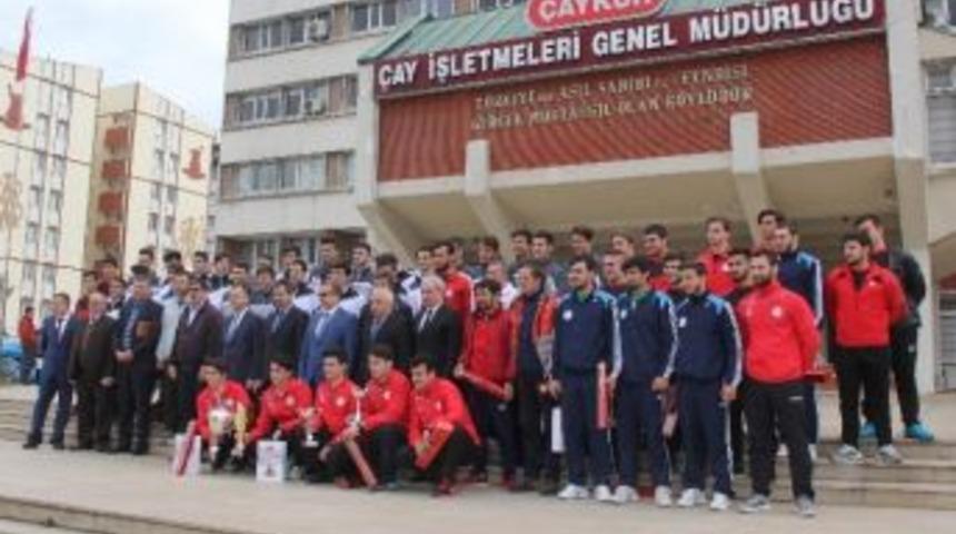 &Ccedil;aykur Sporda Da Lider