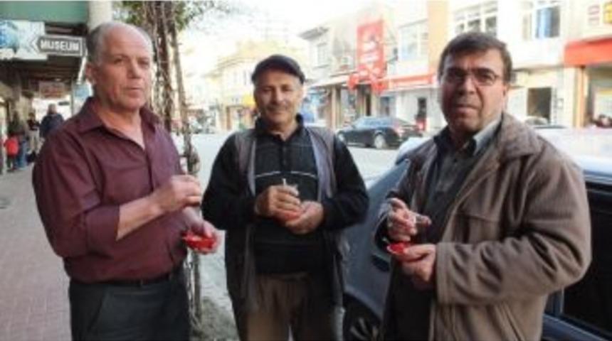 Burhaniyeli Esnafların &Ccedil;ay Keyfi