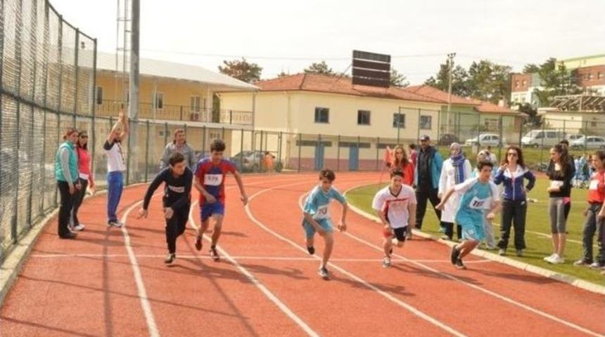 Atletizm M&uuml;sabakaları Başladı