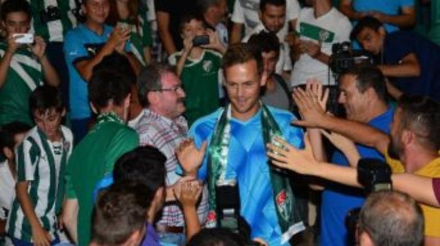 Bursaspor&rsquo;un Yıldızına Ter&ouml;r Engeli