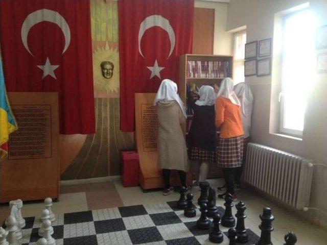 &lsquo;al G&ouml;t&uuml;r, Oku Getir&rsquo; Kitap Okuma Uygulaması 1
