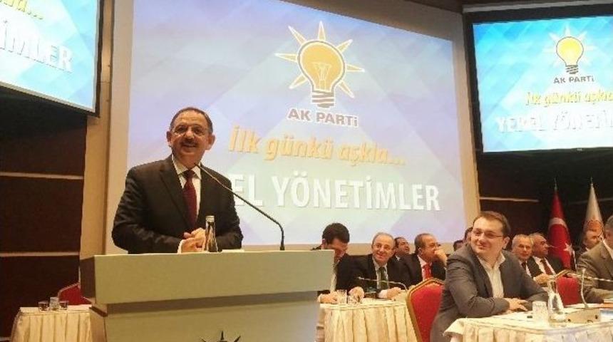 Mehmet &Ouml;zhaseki, Genişletilmiş İl Başkanları Toplantısı&rsquo;nda Sunum Yaptı