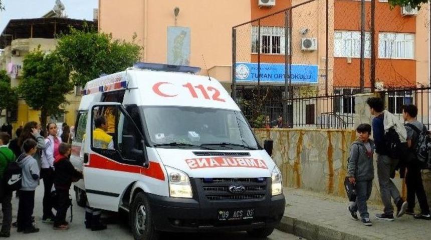 Aydın&rsquo;da Tavuklu Pilav Yiyen 15 &Ouml;ğrenci Zehirlendi