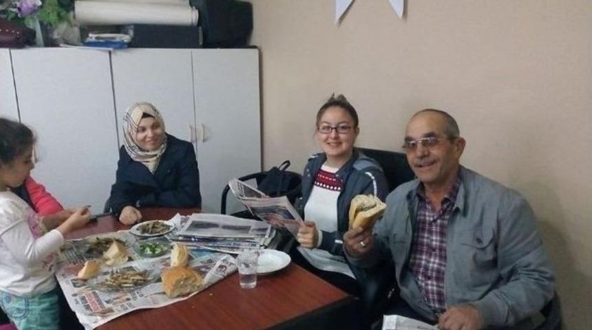 Boz&uuml;y&uuml;kl&uuml; Engelliler İ&ccedil;in Hamsi G&uuml;n&uuml; Etkinliği