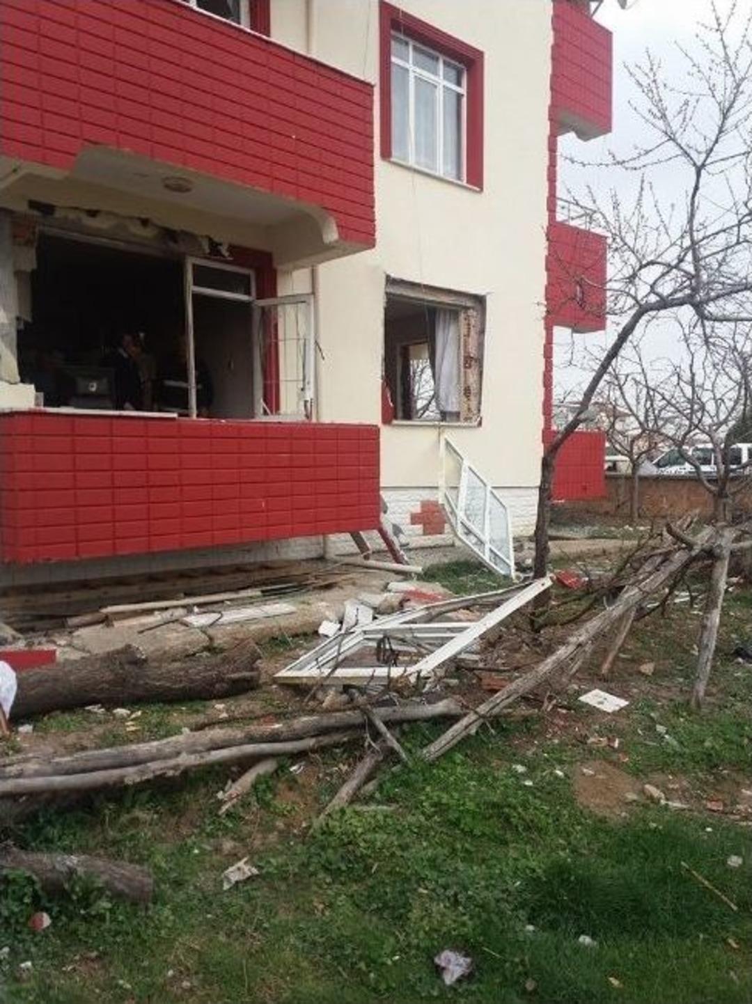 Zile&rsquo;de Patlama: 5 Yaralı