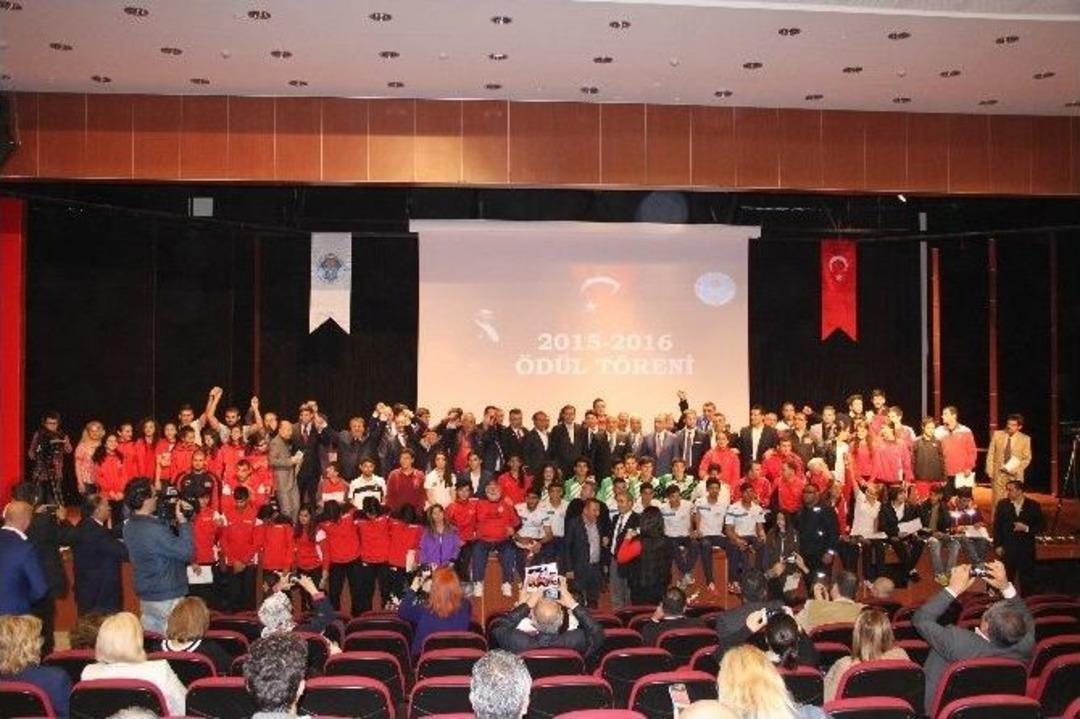 Mersin B&uuml;y&uuml;kşehir Belediyesi&rsquo;nden Spora 391 Bin Tl Destek