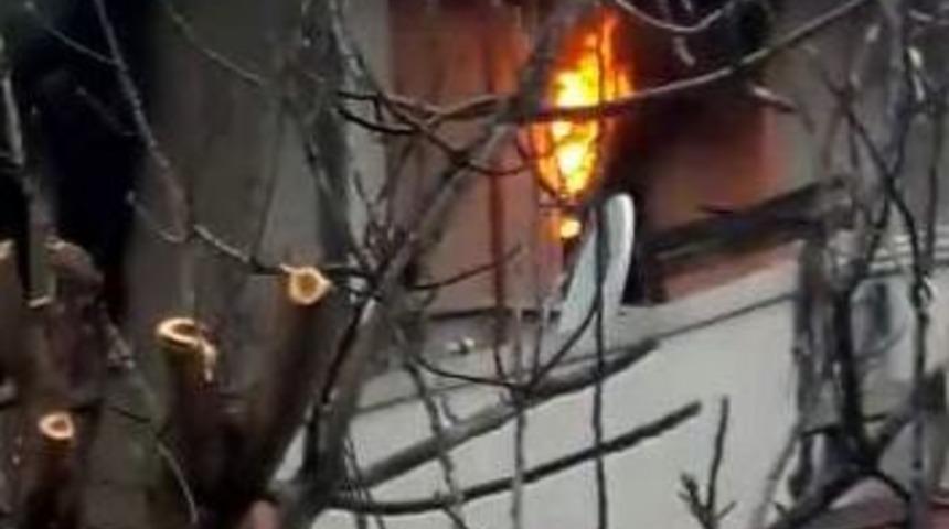 Adıyaman&rsquo;da Ev Yangını Korkuttu