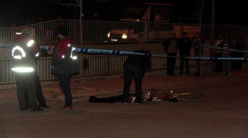 Otomobilin &Ccedil;arptığı &Ccedil;ocuk Hayatını Kaybetti