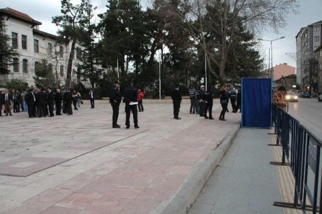 Bilecik&rsquo;te &ldquo;ter&ouml;re Lanet&rdquo; Y&uuml;r&uuml;y&uuml;ş&uuml;