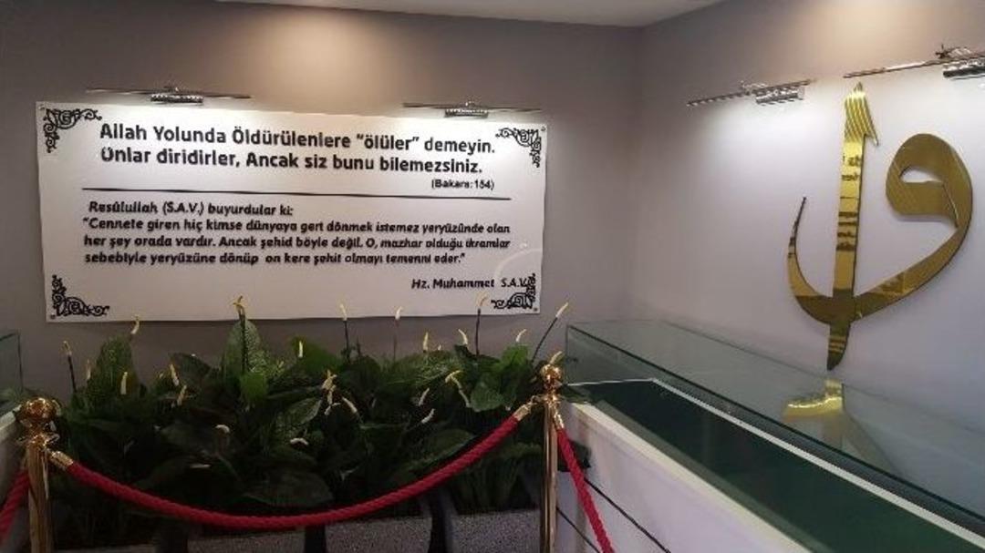 Alaşehirliler Şehitlerine Sahip &Ccedil;ıktı