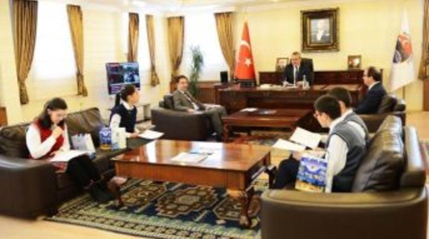 Vali Deniz, “dünya Su Günü” Yarışmalarında Dereceye Giren Öğrencileri Kabul Etti