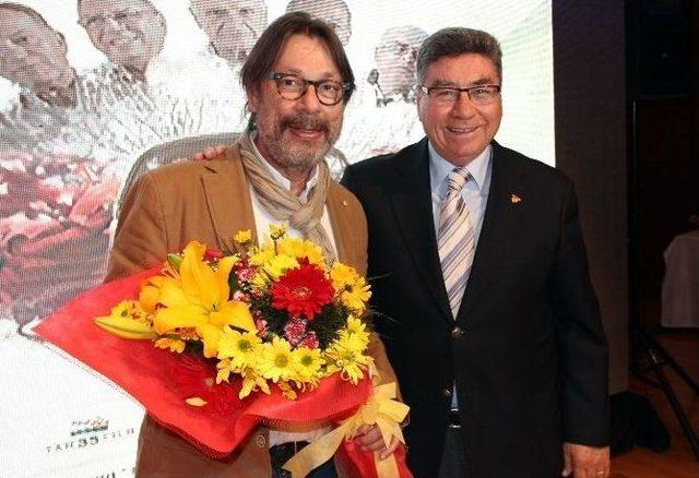 "bir Minibüs Taraftar" Belgeselinin Galası Yapıldı 1