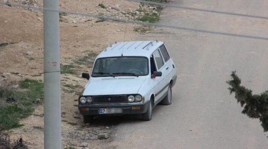 Çalıntı Otomobille İlgili 3 Kişi Tutuklandı