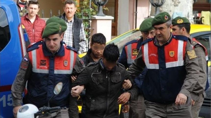 Emekli &Ouml;ğretmeni Dolandıran Zanlılar Yakalandı