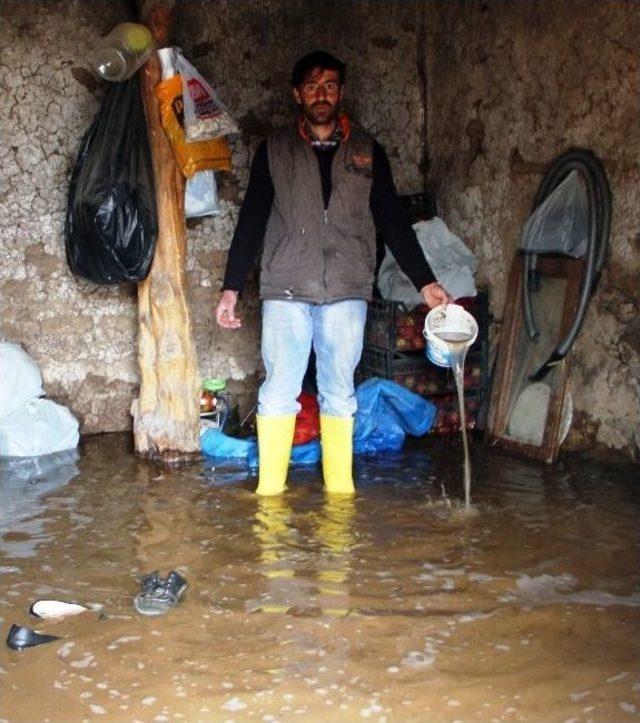 (&ouml;zel Haber) Van&rsquo;da Su Altında Kalan Hayatlar 2