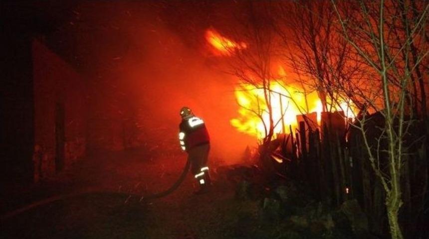 Karab&uuml;k&rsquo;te Yangın: 1 &Ouml;l&uuml;