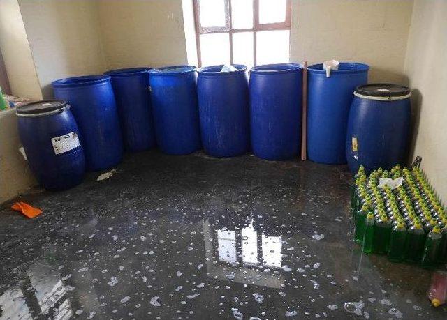 Şanlıurfa&rsquo;da 4 Ton Sahte Deterjan Ve Şampuan Ele Ge&ccedil;irildi 1