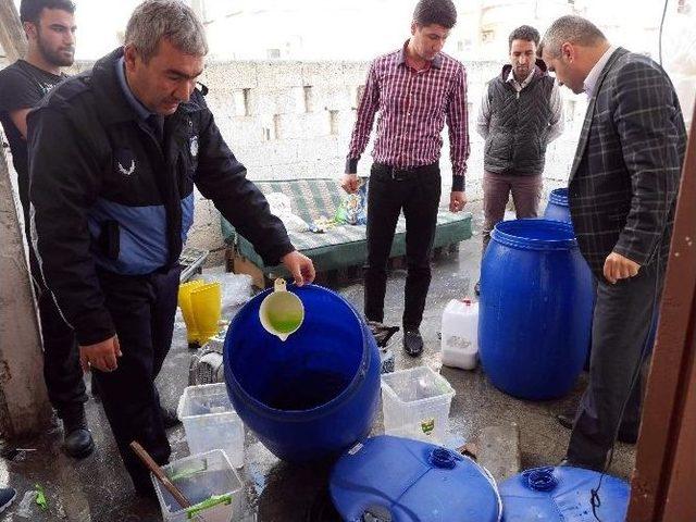 Şanlıurfa&rsquo;da 4 Ton Sahte Deterjan Ve Şampuan Ele Ge&ccedil;irildi 2