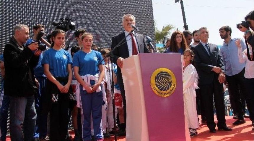 Seyhan Belediyesi&rsquo;nden Dev Spor Tesisi