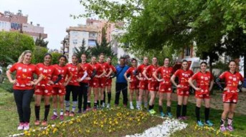 Muratpaşa&rsquo;da Hedef T&uuml;rkiye Kupası