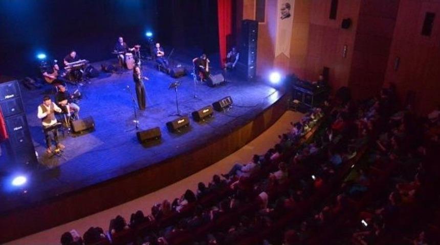İhtiya&ccedil; Sahibi &Ouml;ğrenciler İ&ccedil;in Konser