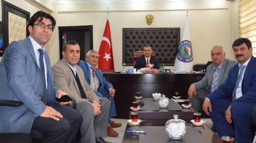 Muhtarlardan Eş Başkan Yikit&rsquo;e Ziyaret