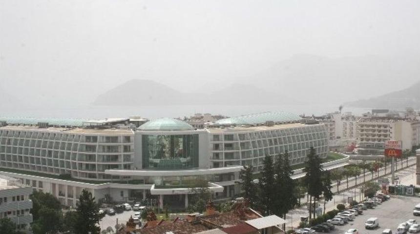 Kıyı Ege&rsquo;de Fırtına Sonrası Toz Bulutu Etkili Oluyor