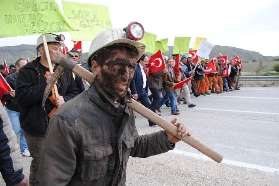 Soma&rsquo;ya Gitmek İstemeyen Madencilerden Eylem
