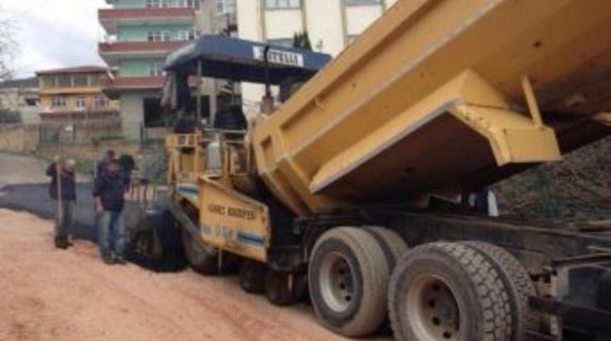 K&ouml;rfez&rsquo;de Asfalt &Ccedil;alışmaları S&uuml;r&uuml;yor