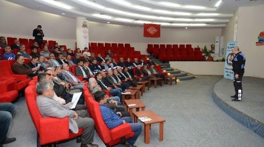 Polis Ter&ouml;r Olaylarına Karşı Bilgilendirdi