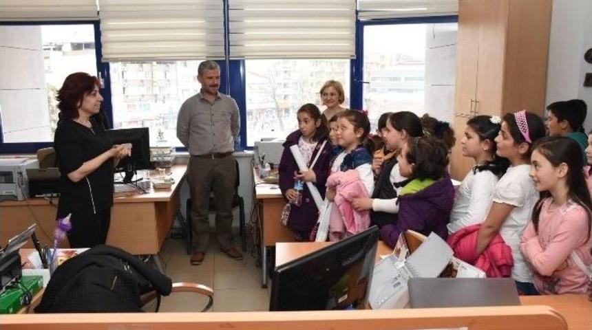 Okul &Ouml;ğrencilerinden Ziyaret