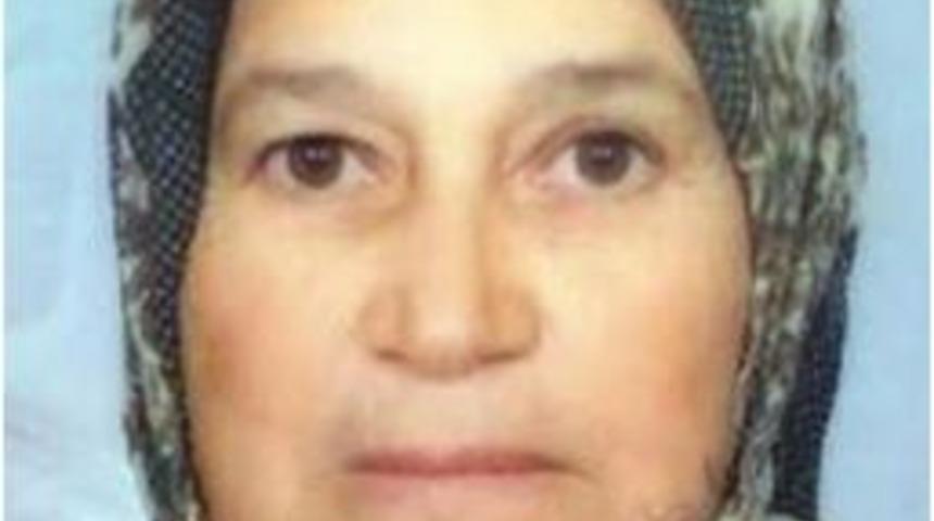 Balkondan D&uuml;şen Kadın &Ouml;ld&uuml;