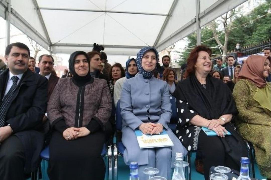 Sare Davutoğlu, Engelsiz &Ccedil;ocuklara &Ouml;zel Eğitim Merkezinin Temel Atma T&ouml;renine Katıldı
