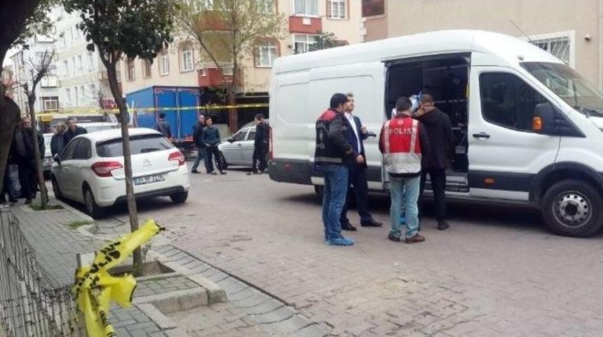 Avcılar&rsquo;da Korkutan Patlama
