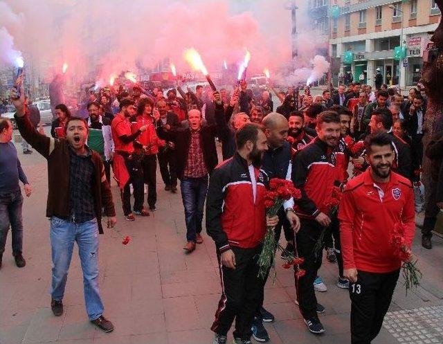 Karabükspor Sokak Sokak Destek Arıyor