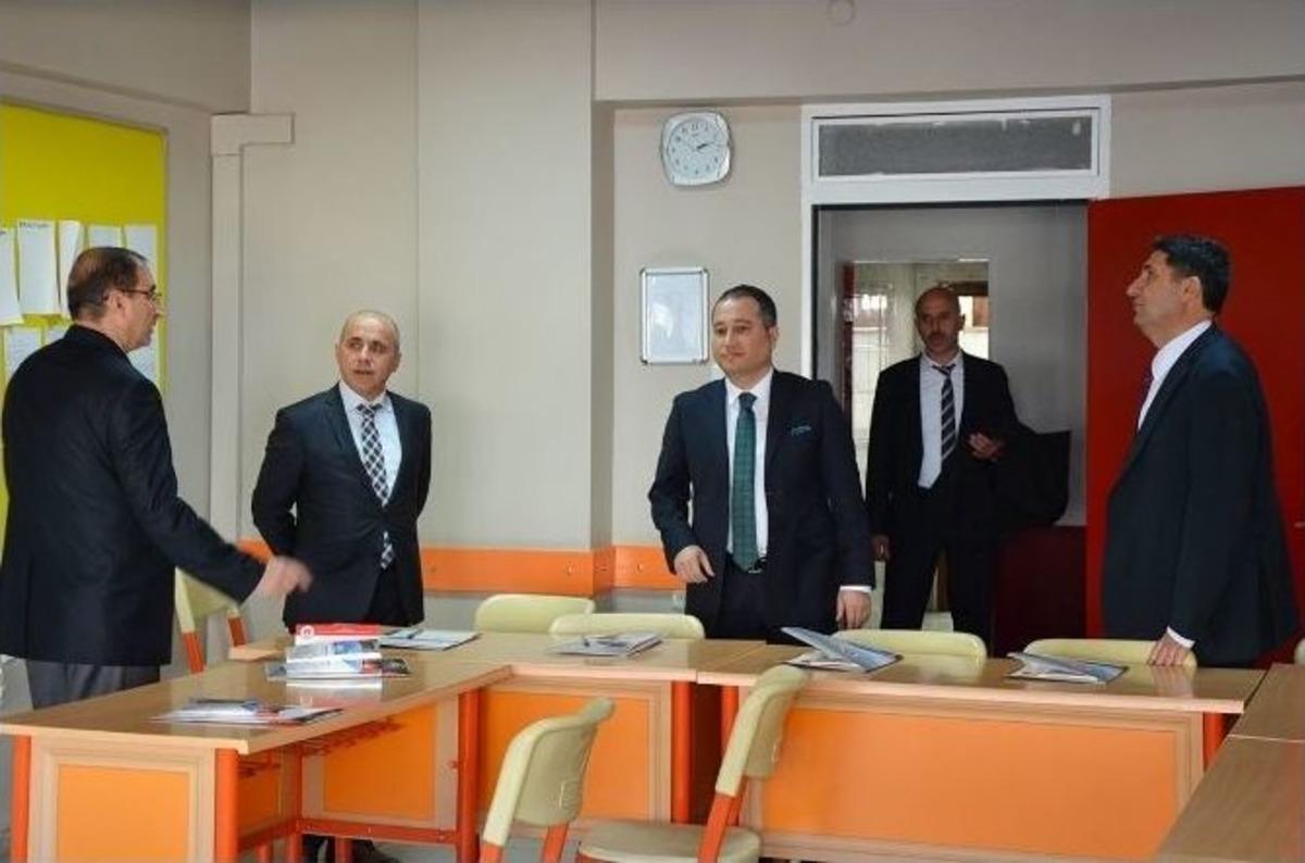 Yıldırım Ve Eser&rsquo;den Erzurum H&uuml;seyin Turgut Eğitim Merkezi&rsquo;ne Ziyaret