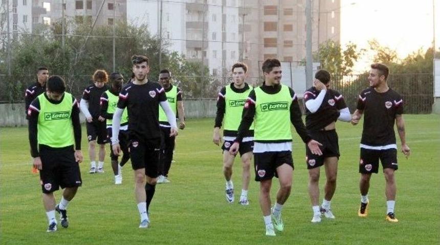 Adanaspor Top Başı Yapıyor