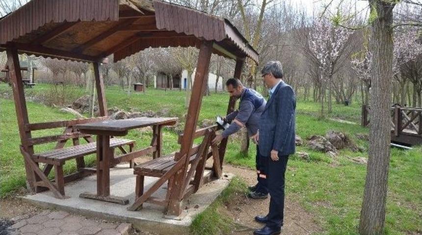 T&uuml;rbin Mesire Alanına &Ccedil;irkin Saldırı